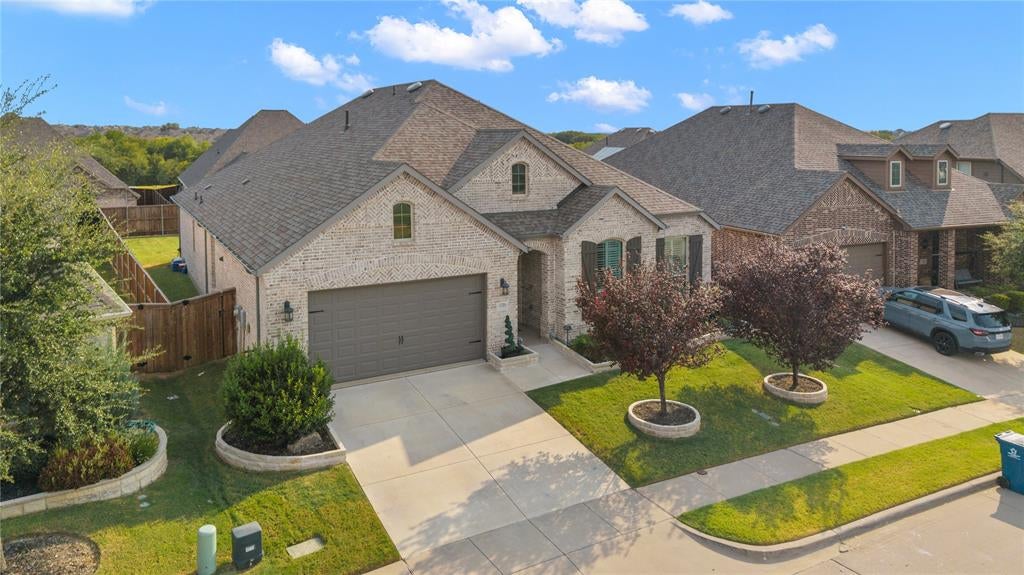 1124 Walker Way