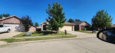 2008 Finch Cove Aubrey TX 76227