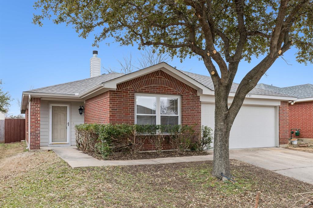 1583 Crown View Drive