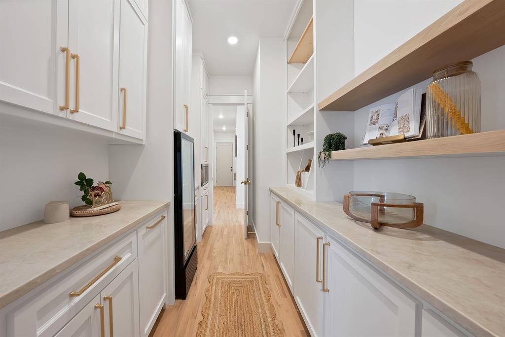 Chaparral Estate - Residential