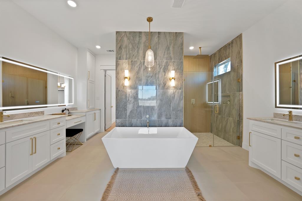 Chaparral Estate - Residential