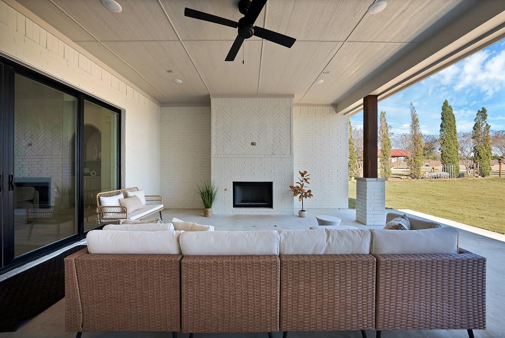 Chaparral Estate - Residential