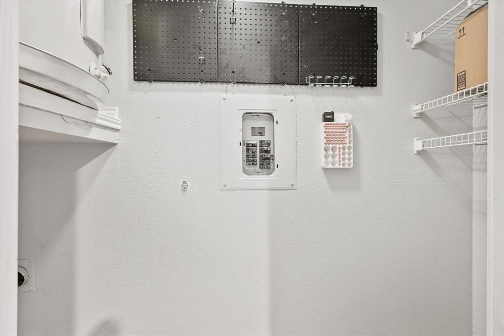 Williamsburg Condos Bldg 7 Ph - Residential