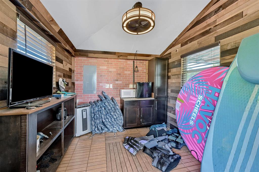 Lake Kiowa - Residential