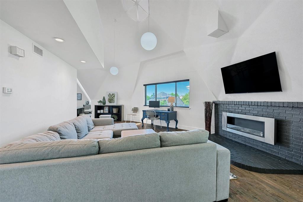 Lake Kiowa - Residential