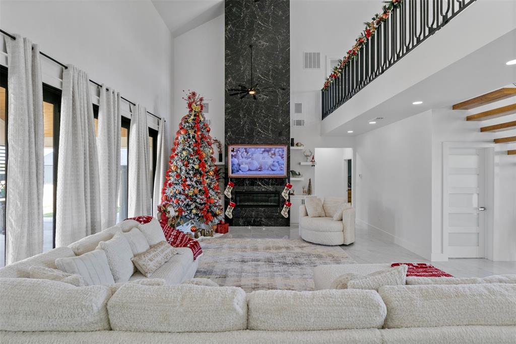 Hill Top Ranch - Residential