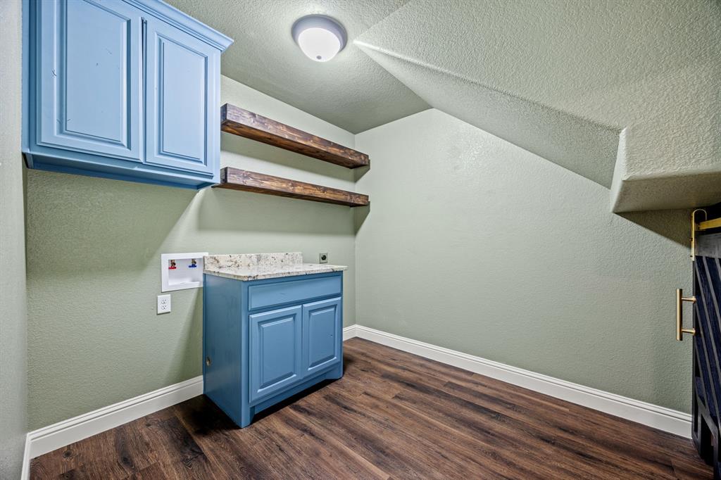 Canyon Creek III - Residential Lease