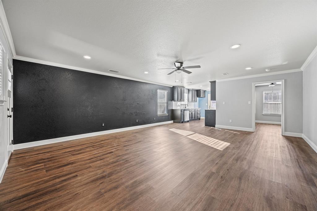 Canyon Creek III - Residential Lease