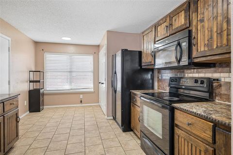 Tiny photo for 2725 Hidden Springs Drive, Mesquite, TX 75181 (MLS # 21195326)