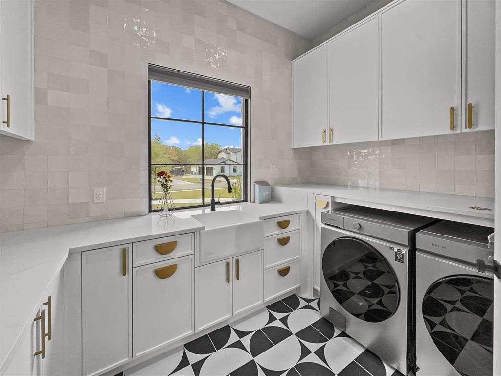 Oakbrook Hills Sub - Residential