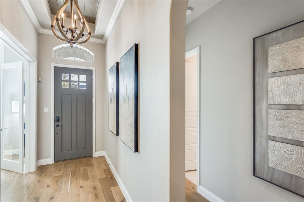 2771 Clarendon Court