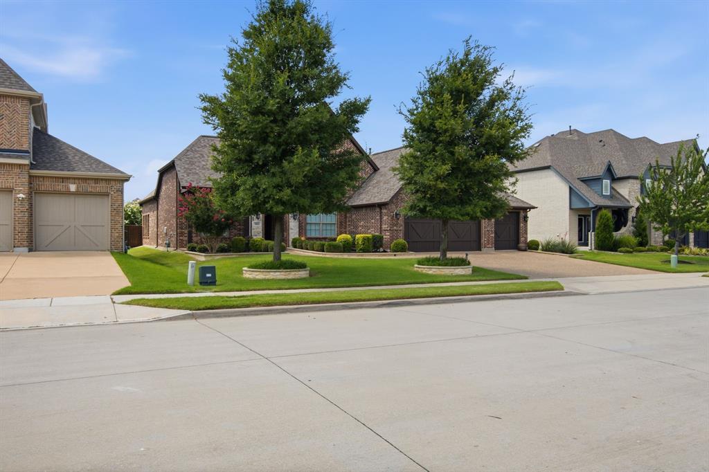 2814 Spring Creek Trail