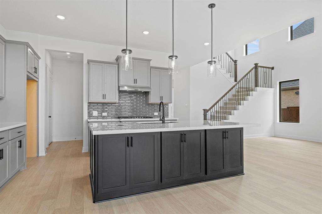 2833 Paddington Drive