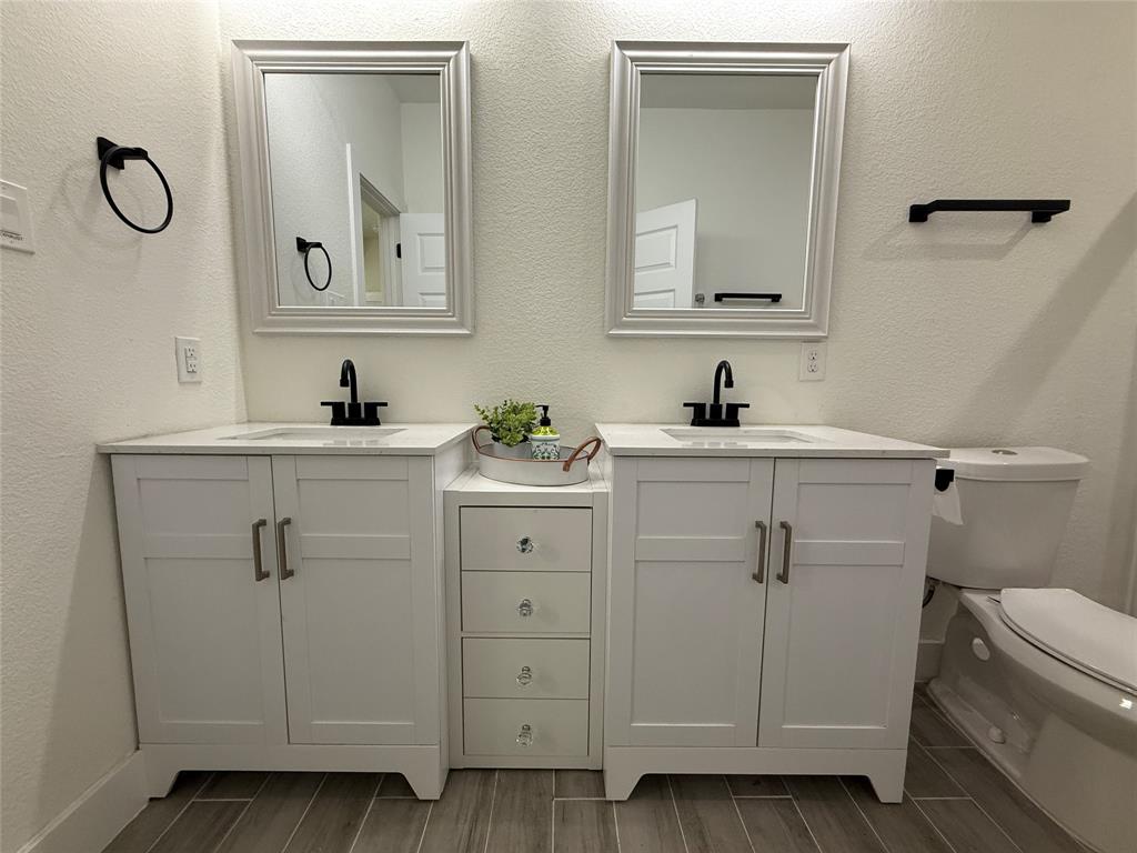 Hobby Hwy - Residential