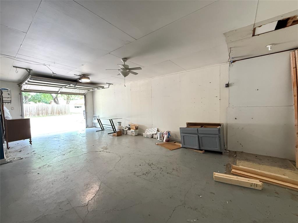 Hobby Hwy - Residential