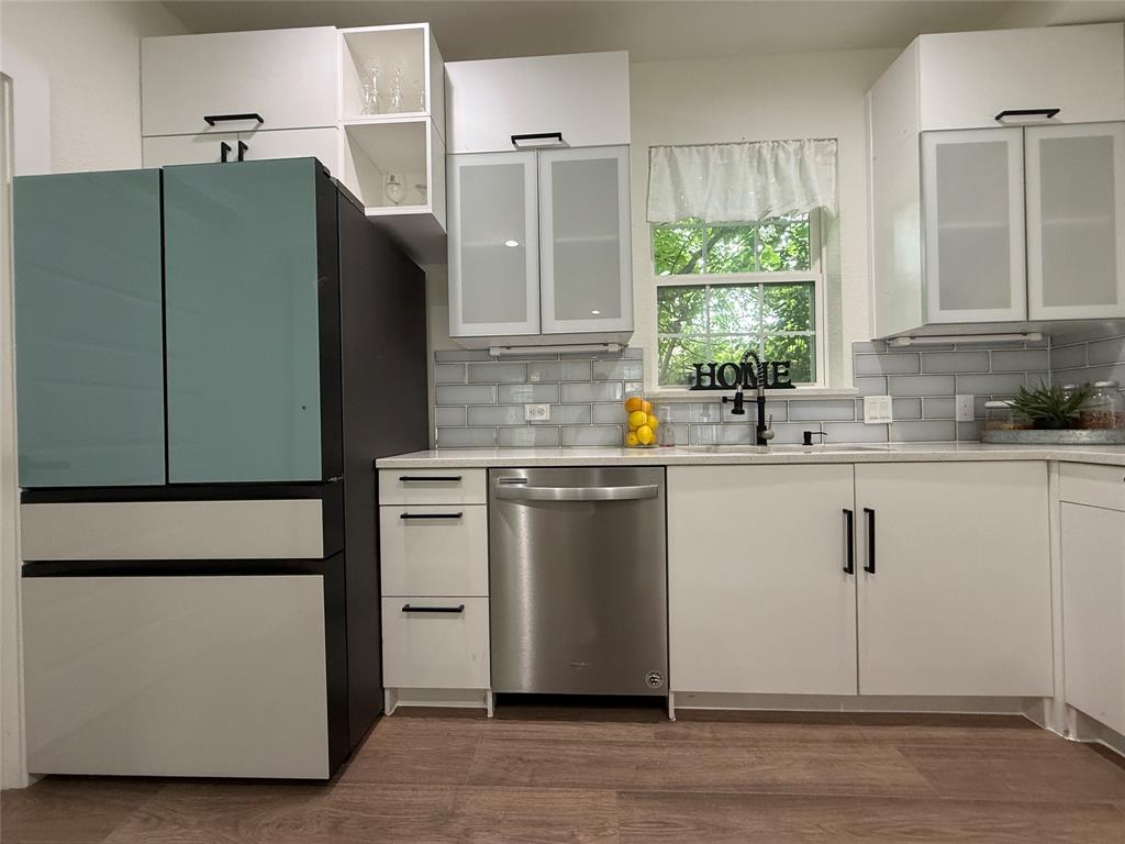 Hobby Hwy - Residential