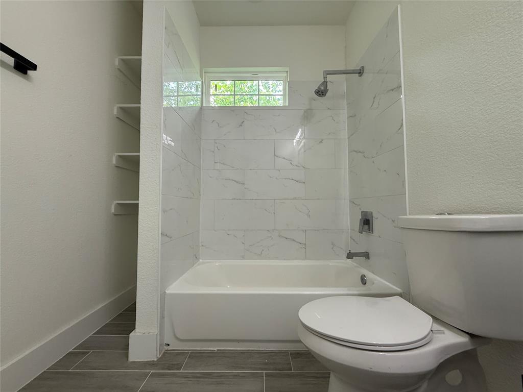 Hobby Hwy - Residential