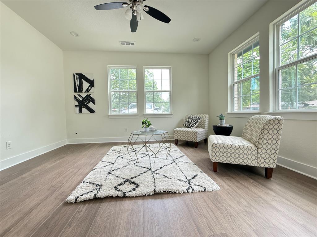 Hobby Hwy - Residential