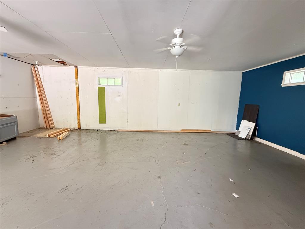 Hobby Hwy - Residential