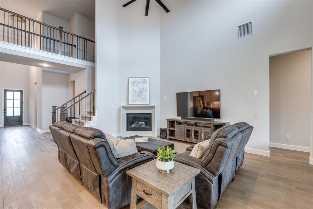 2509 N Native Dancer Court