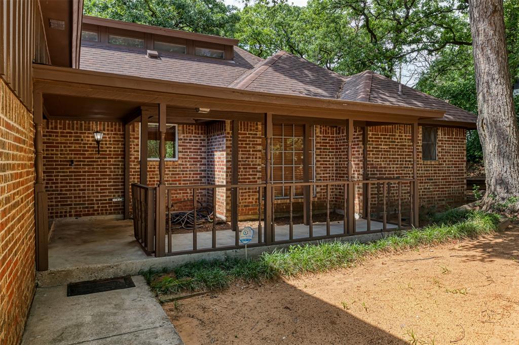 7432 Brentwood Stair Road