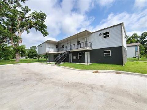 Photo of 2004 Wesley Street #5, Greenville, TX 75401 (MLS # 21212164)