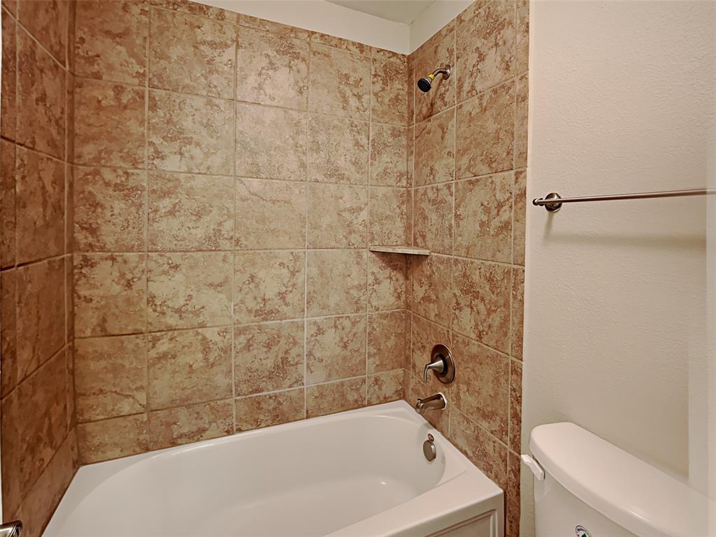 Pecan Ridge Estates Ph Two - Residential Lease