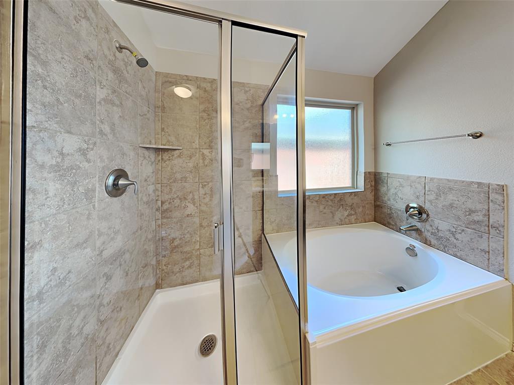 Pecan Ridge Estates Ph Two - Residential Lease