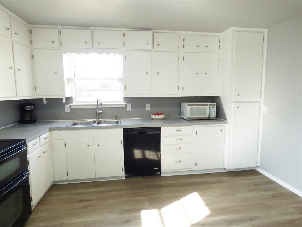 Nickell School Oaks - Residential