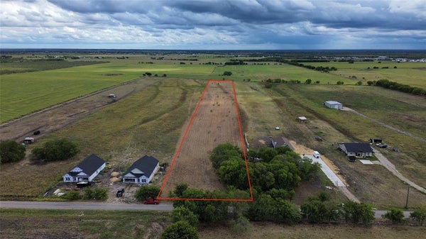 790 SECTION HOUSE RD, ENNIS, TX 75119 - Image 2fb3dbecd8dc184a64fff02dc964cf35/3413513287