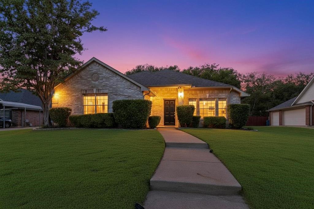 1911 Random Oaks Drive