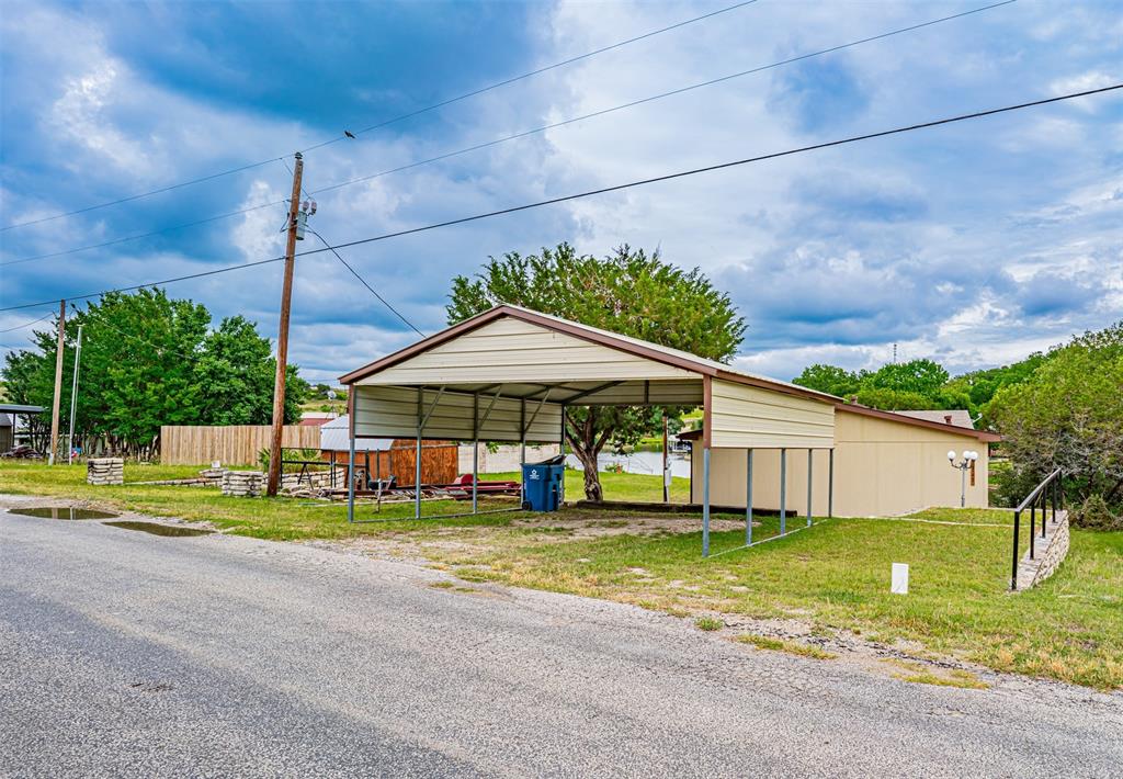 2717 Creek Drive