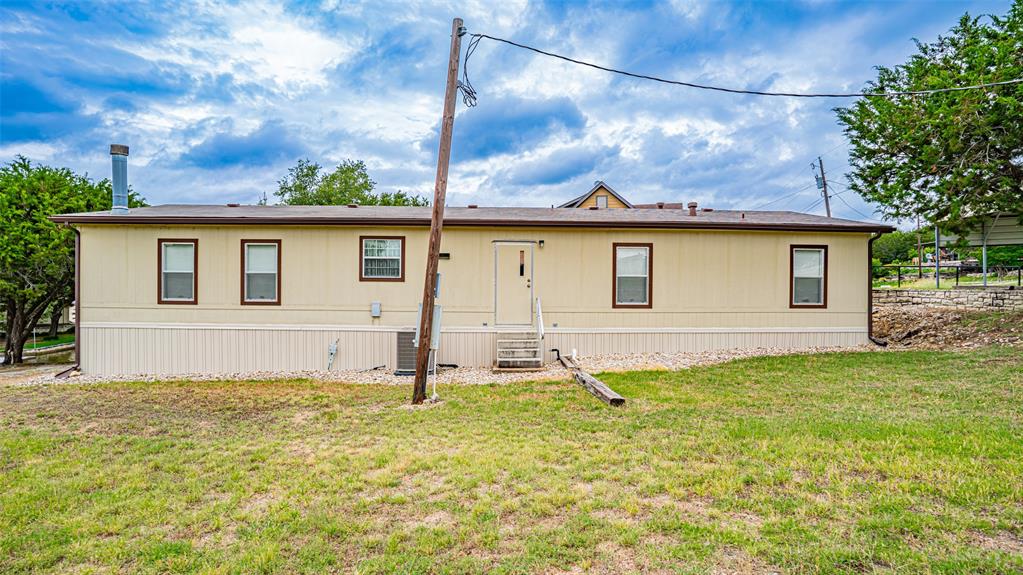 2717 Creek Drive