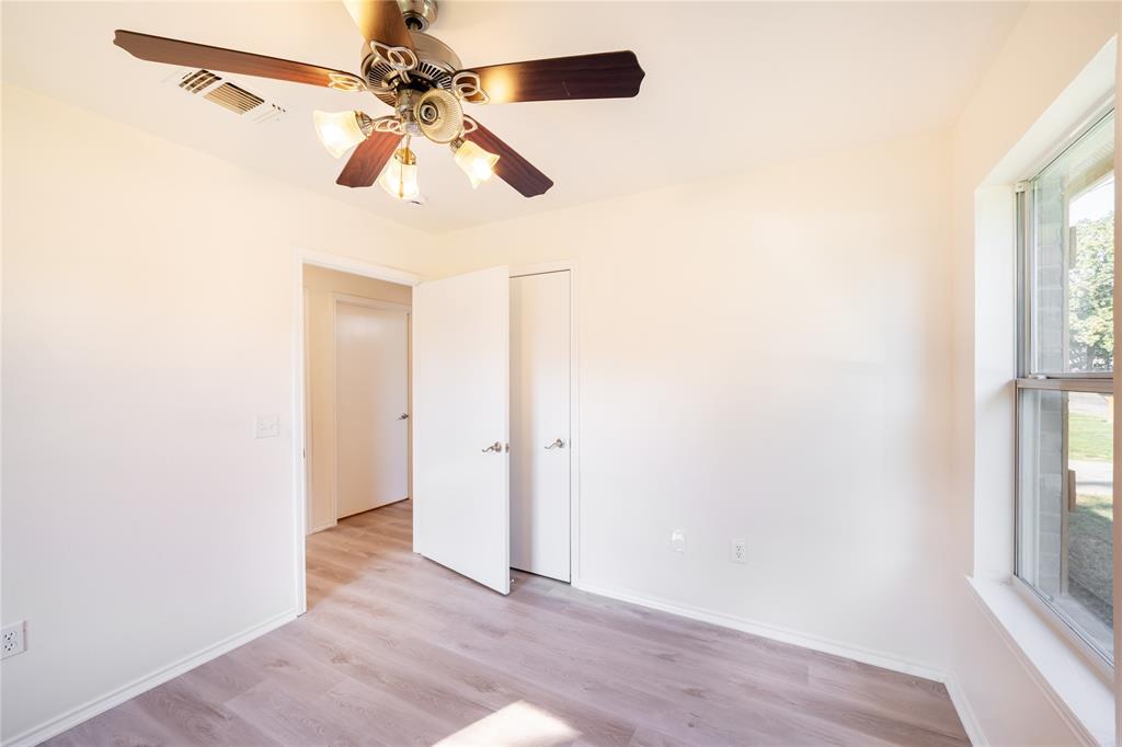 Inglish Add - Residential Lease