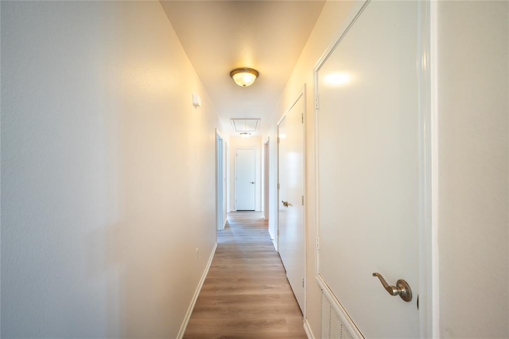 Inglish Add - Residential Lease