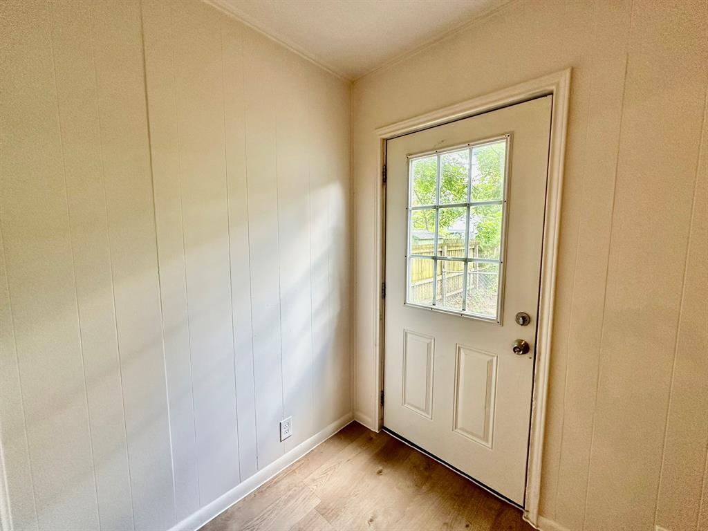 Munson T V Add - Residential