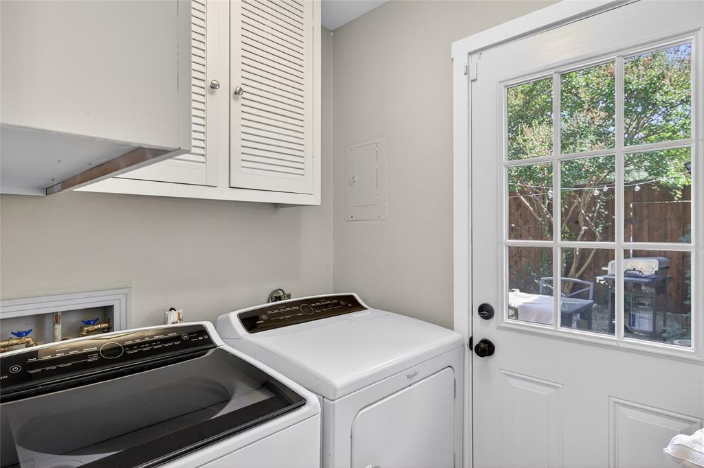 Farmers Branch, Texas 75234, United States, 3 Bedrooms Bedrooms, ,2 BathroomsBathrooms,Residential,Active,225679