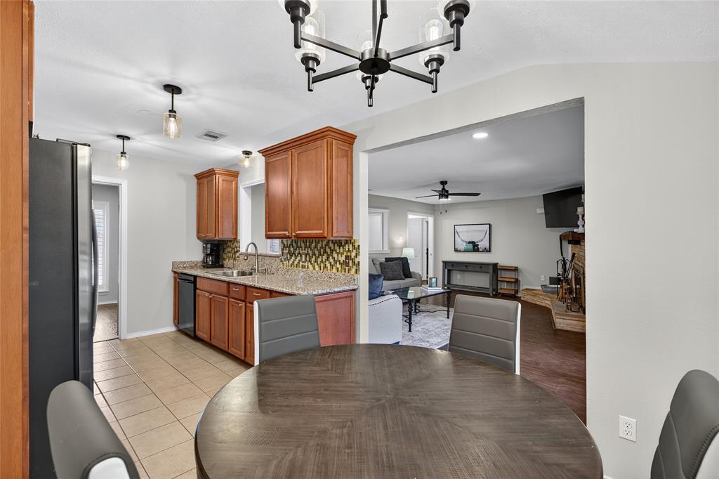 Farmers Branch, Texas 75234, United States, 3 Bedrooms Bedrooms, ,2 BathroomsBathrooms,Residential,Active,225679