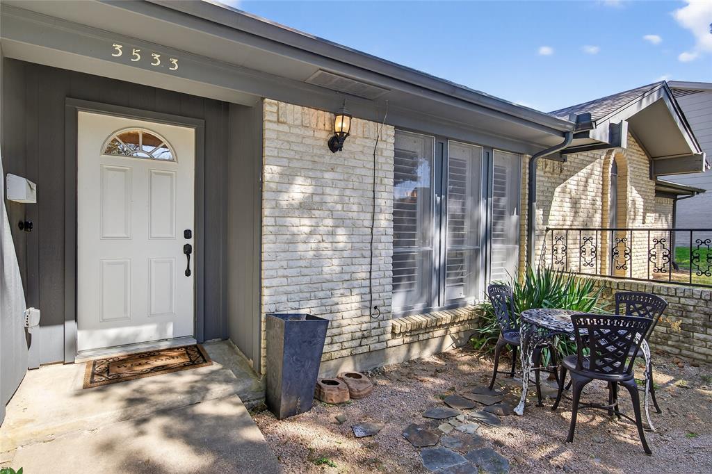 Farmers Branch, Texas 75234, United States, 3 Bedrooms Bedrooms, ,2 BathroomsBathrooms,Residential,Active,225679