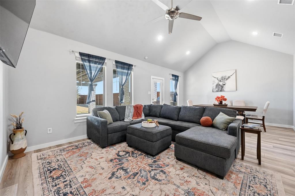 Ventana Ph 6a-2 - Residential