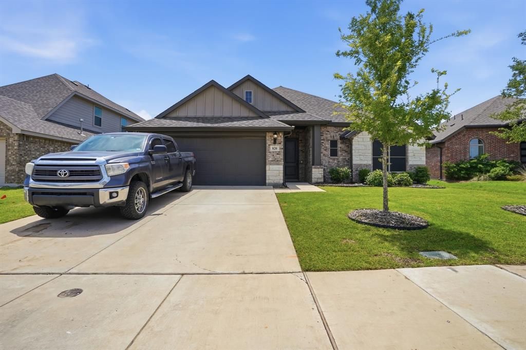 Photo of 820 Boomer Lane, Ferris, TX 75125 (MLS # 21256276)
