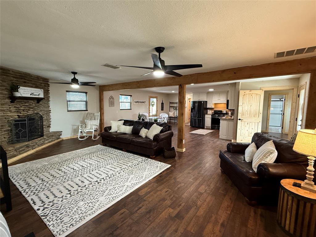 1576 County Road 454