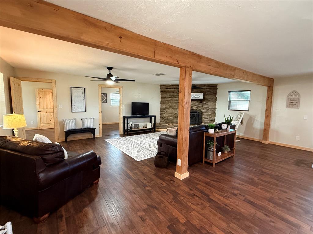 1576 County Road 454