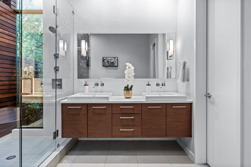 FOREST HILLS 2 - Residential