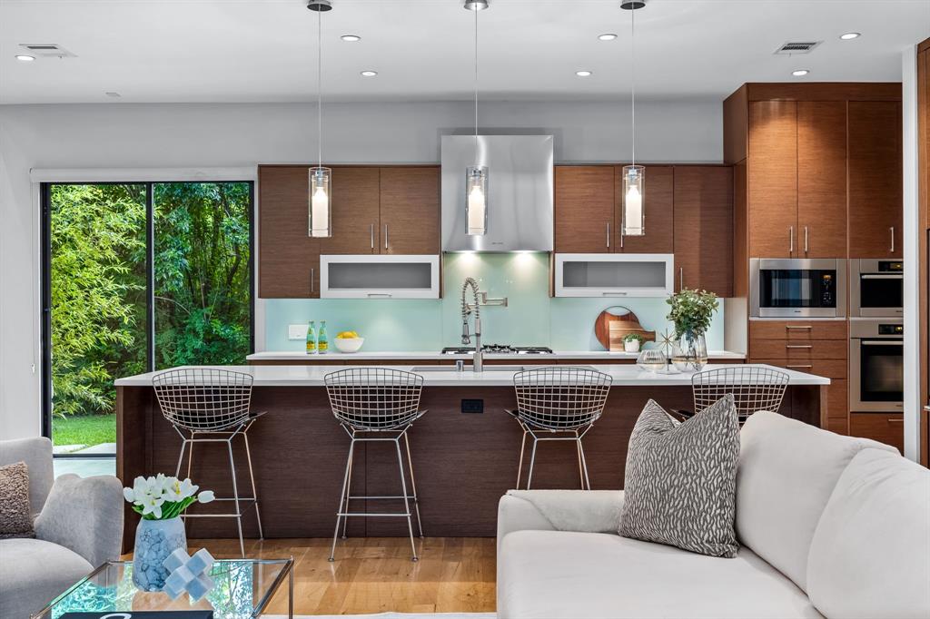 FOREST HILLS 2 - Residential