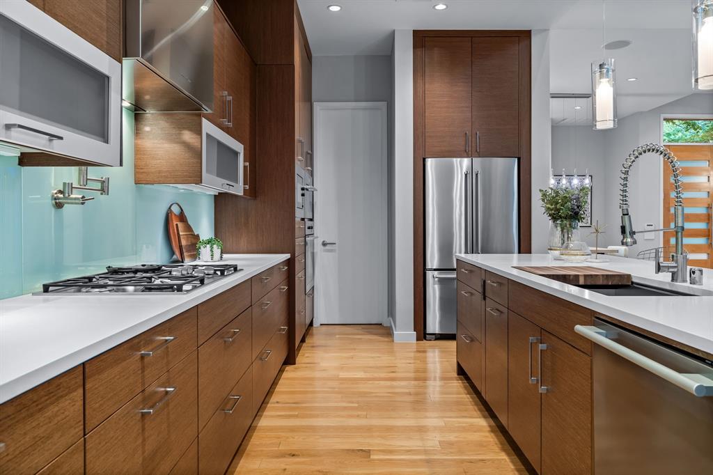 FOREST HILLS 2 - Residential