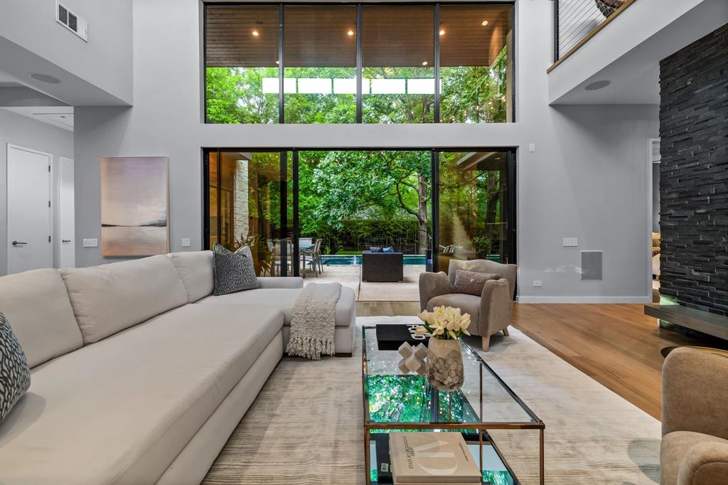 FOREST HILLS 2 - Residential