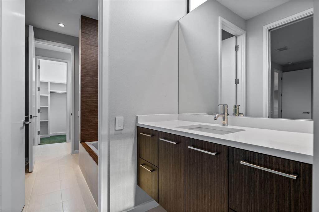 FOREST HILLS 2 - Residential