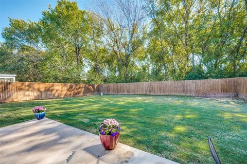 Tiny photo for 6733 Big Springs Drive, Arlington, TX 76001 (MLS # 21100395)