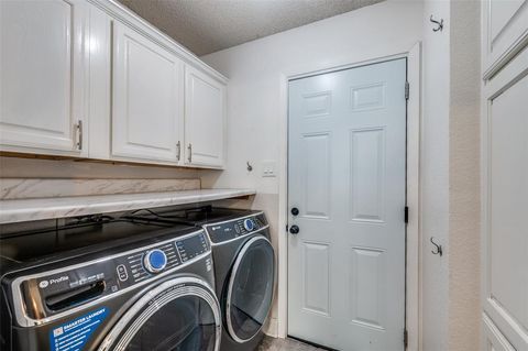 Tiny photo for 6733 Big Springs Drive, Arlington, TX 76001 (MLS # 21100395)